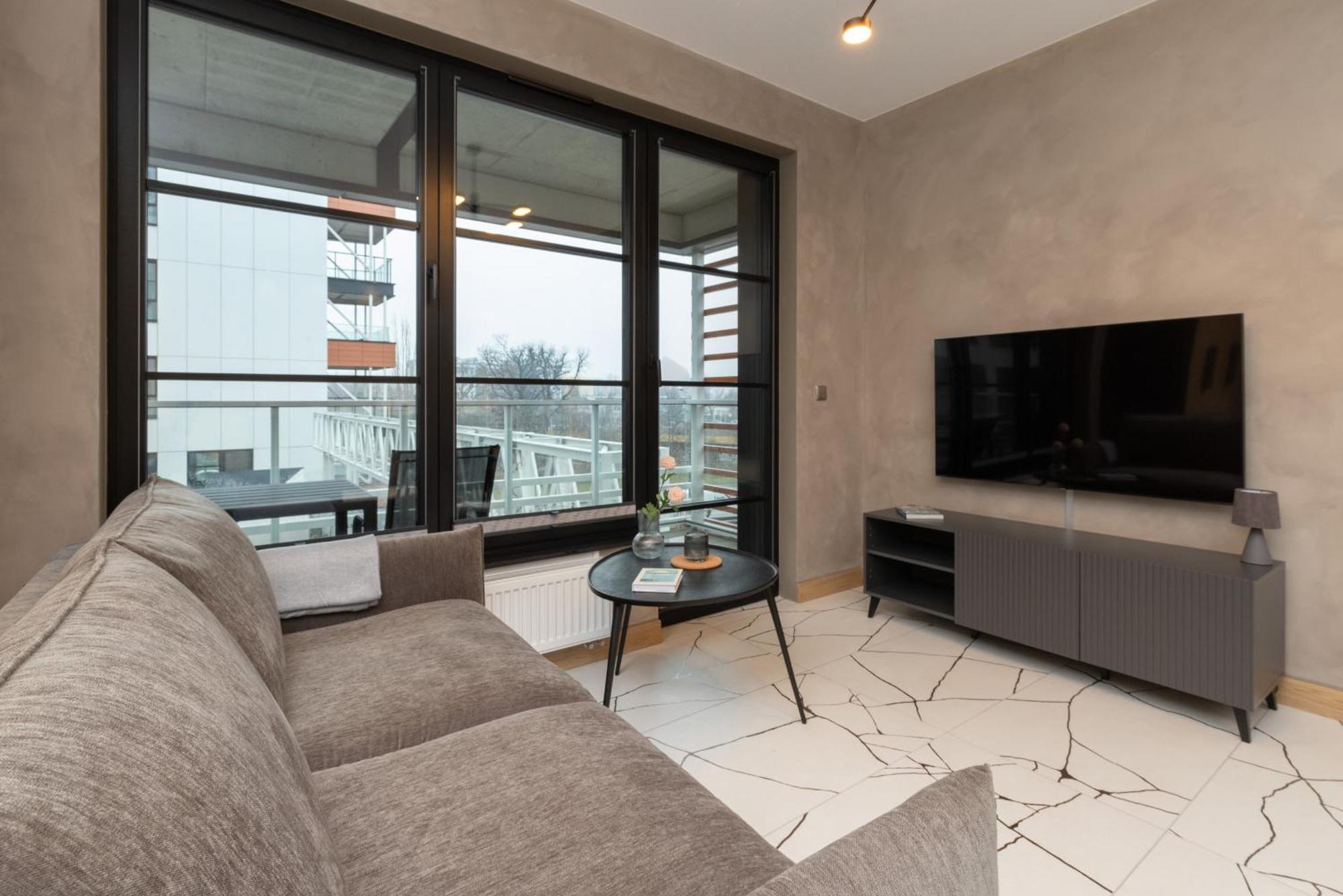 Loft Near The Old Town Parking & Balcony By Renters Апартаменти